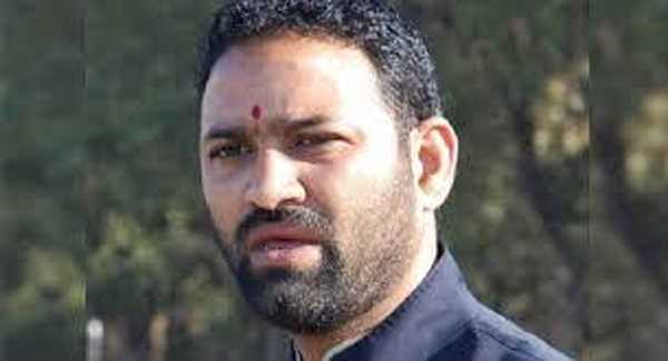 खरगोन में पूर्व मंत्री सचिन यादव से ठगी खरगोन में पूर्व मंत्री सचिन यादव से ठगी